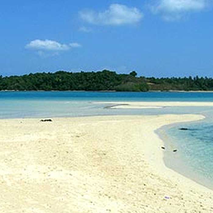 The Koh Kham Islands are nearby situated of Koh Phayam and Koh Chang Island.